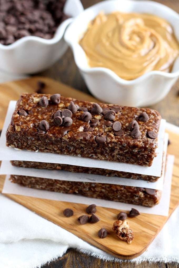 No-Bake Peanut Butter Chocolate Chip Granola Bars