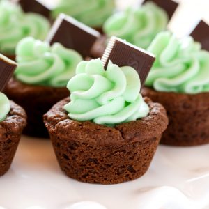 Mint Chocolate Cookie Cups