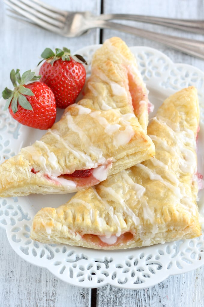 Easy Strawberry Breakfast Pastries