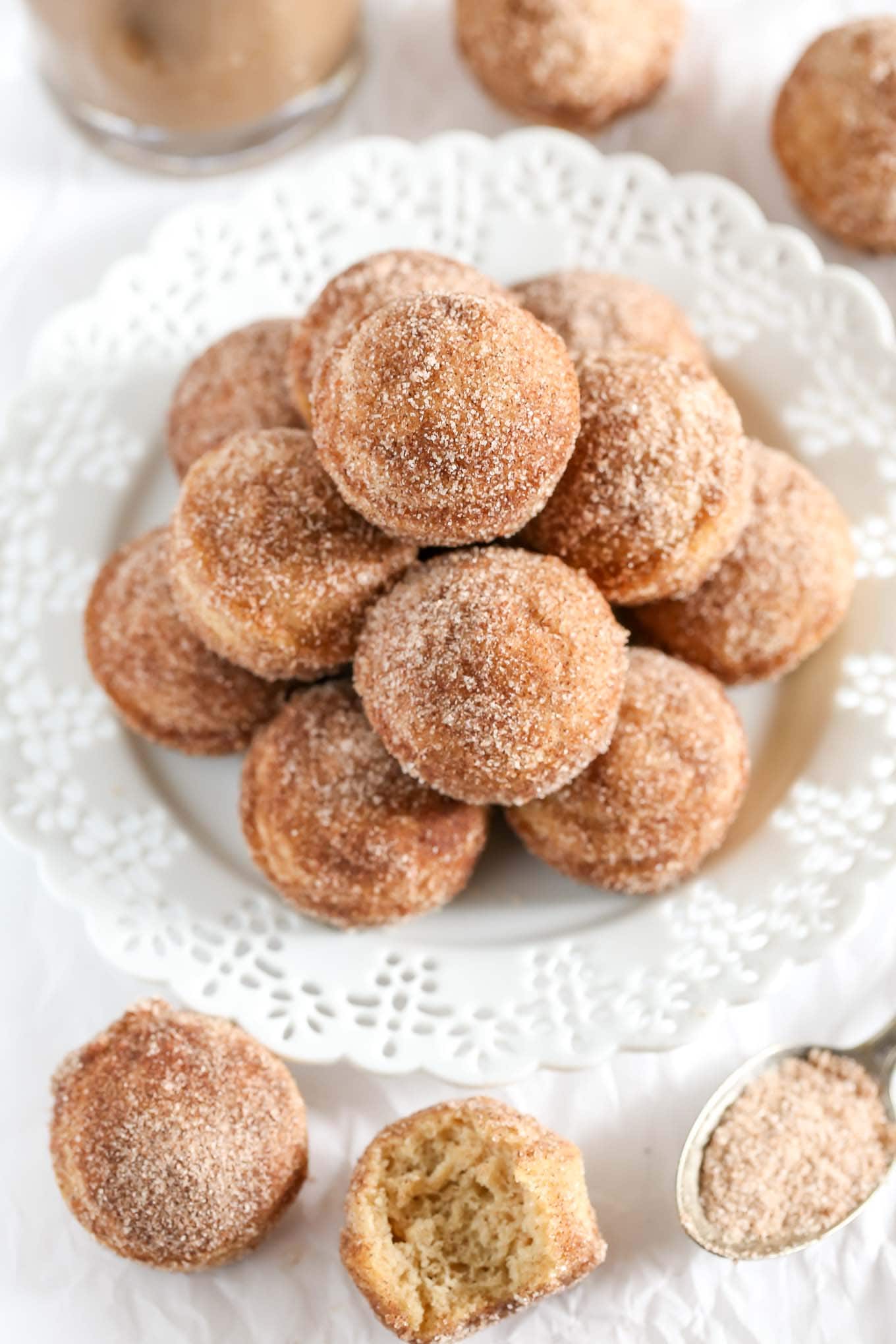 Baked Cinnamon Sugar Donut Holes-image