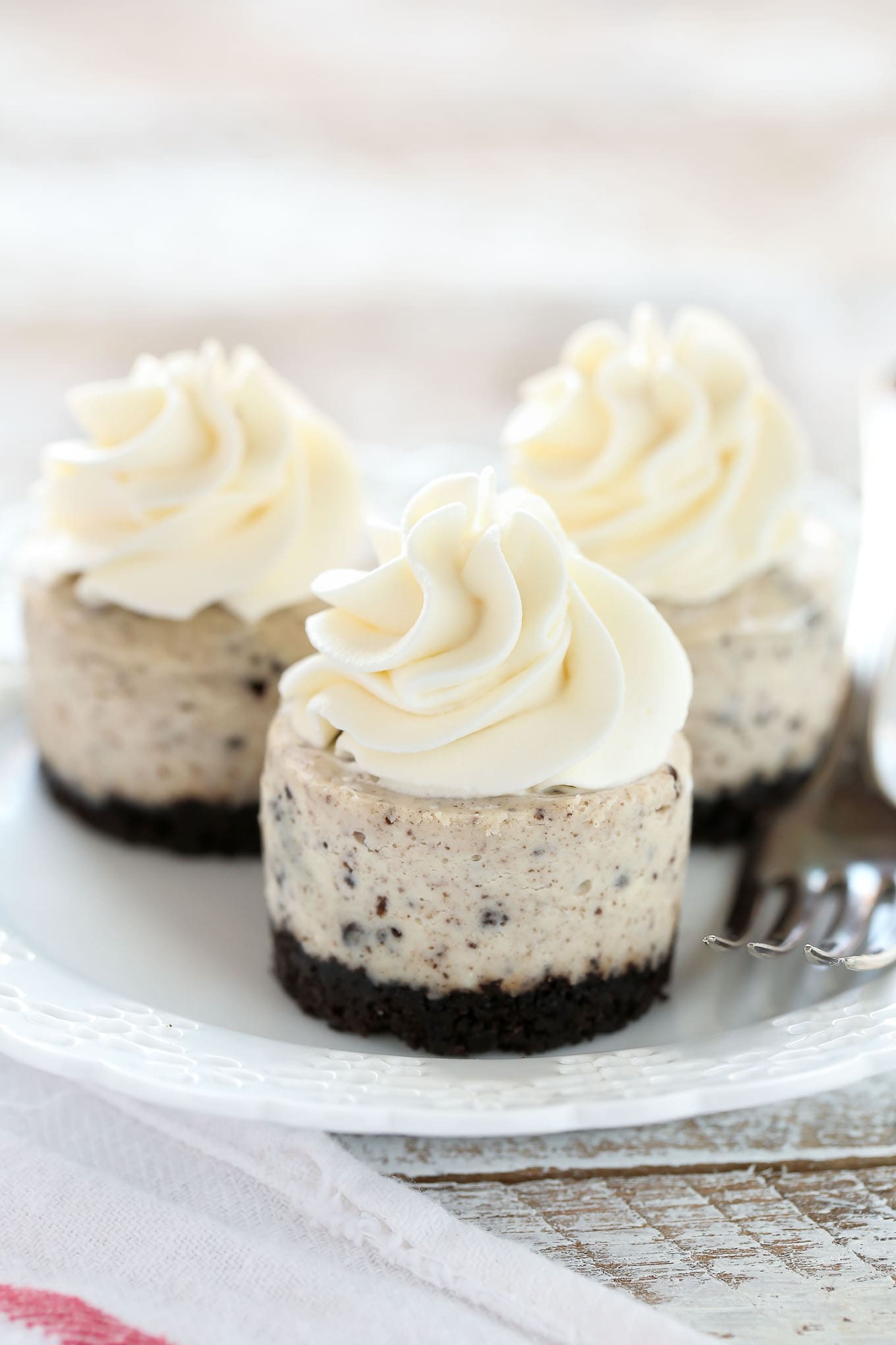 No-Bake Oreo Cheesecake - Live Well Bake Often